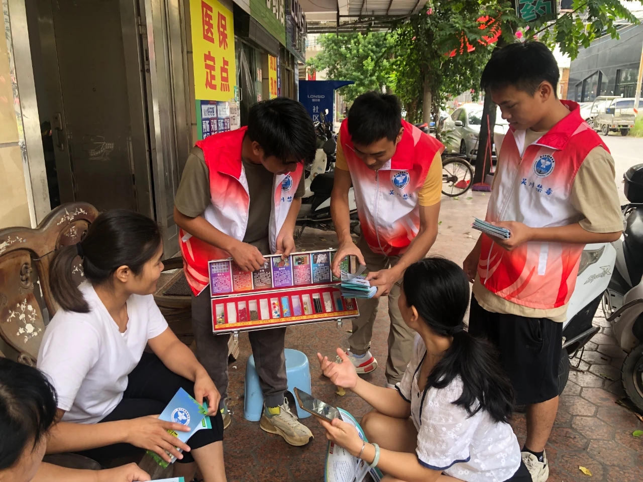 博铺街道：禁毒宣传进商铺，同心合力宣禁毒